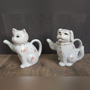 2 Vintage Chinese Mini Porcelain Cat & Dog Novelty Teapots